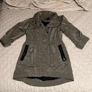 Seven7 hooded cinched rain coat